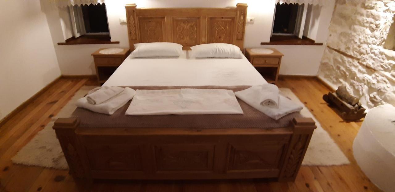 Braja House Hotell Gjirokastër Eksteriør bilde